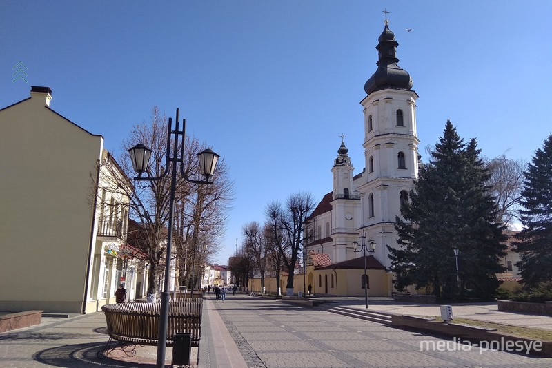 Пинский кафедральный костёл Успения Святой Девы Марии