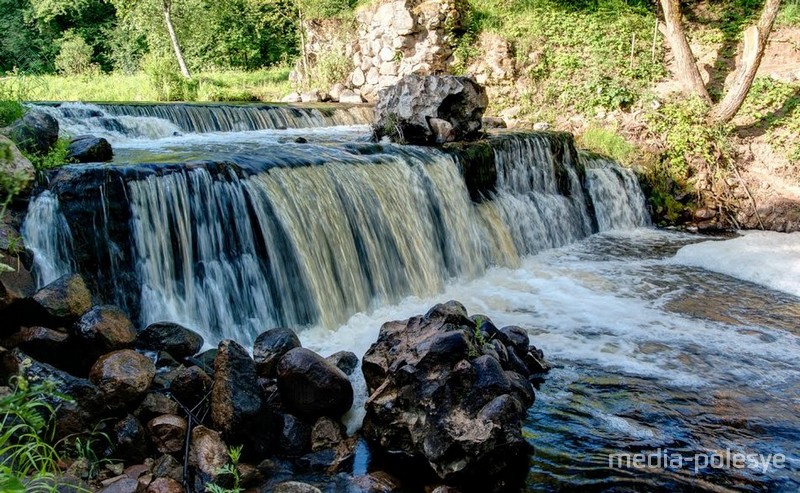 Водопад на реке Вята