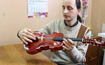 Андрей и изготовленные им виолы