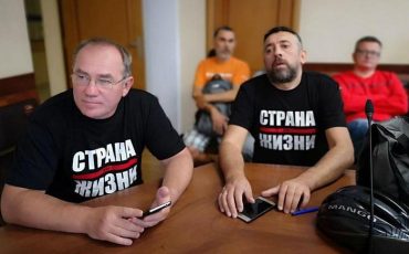 Александр Кабанов на фото слева, Сергей Петрухин — справа. Фото: фейсбук Александра Кабанова