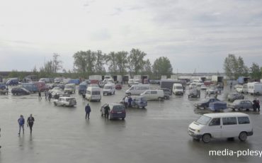 Оптовый рынок в Ольшанах