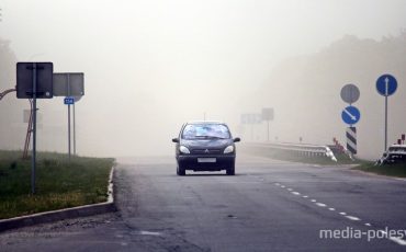 Пыльная буря на пересечении улицы Пинской с проспектом Мира