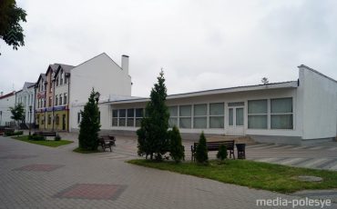 Здание бывшего кафе 