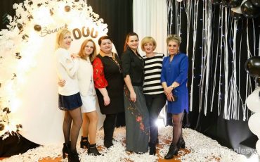 Светлана с одноклассницами