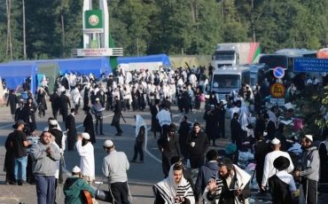 Хасиды-паломники на белорусско-украинской границе. Фото: ДПСУ