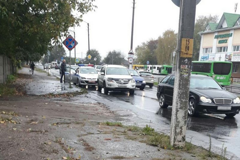 ДТП на автовокзале ул.Железнодорожная. Фото из группы 