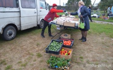Индивидуальный предприниматель Татьяна Андрушкевич не прячется - торгует бойко
