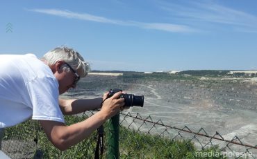 Эпизод в каменоломне снимали в карьере Микашевичи в 2018 году