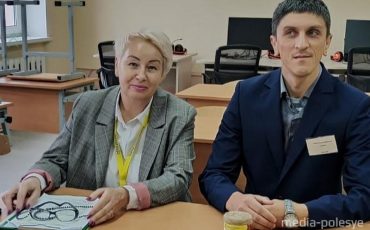 Валентина Ярмолич и Николай Мозоль во время защиты проекта. Фото предоставлено филиалом ГУ 