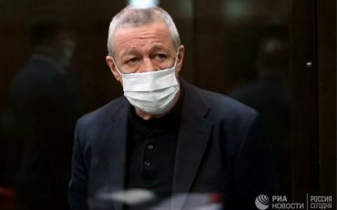 Михаил Ефремов