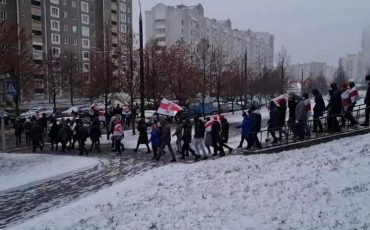 Демонстранты в минском микрорайоне Сухарево / Фото: reform.by