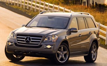 Аналог поставленного на учёт Mercedes-Benz GL-класса, drive2.com
