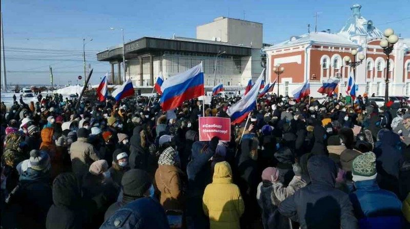 Митинг в Томске, где отравили Навального / Фото Дианы Барашковой, meduza.io