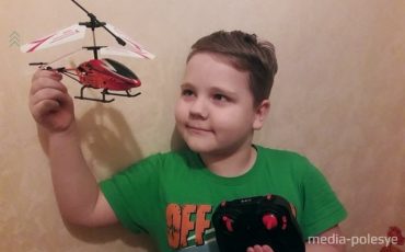 Тихомир Сергиевич с вертолётом, о котором мечтал