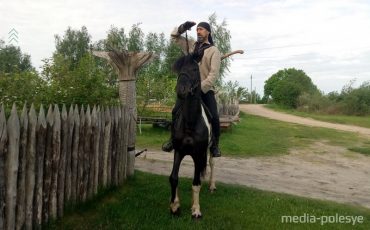 Кто там движется вдалеке