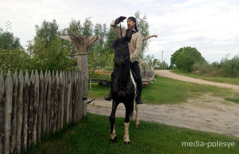 Кто там движется вдалеке