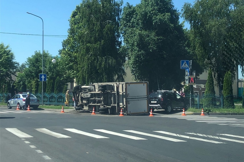 Фото и видео очевидцев из группы Zello «Пинск ГАИ»