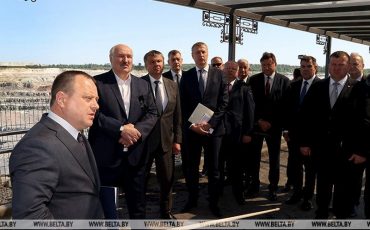 Александр Лукашенко во время посещения Гранита. Фото использовано в качестве иллюстрации