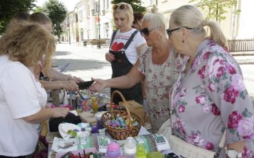 Фото использовано в качестве иллюстрации, «С добротой по миру»