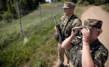 Армия Литвы охраняет границу с Беларусью / Фото: facebook.com/kariuomene