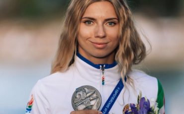 Кристина Тимановская с медалью. Источник фото: БФСС