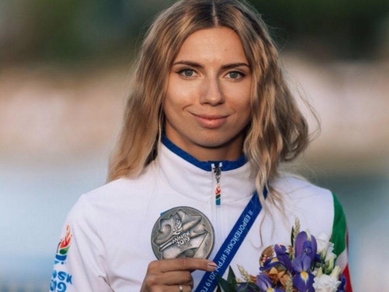 Кристина Тимановская с медалью. Источник фото: БФСС