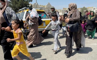 Талибы не позволили девочкам вернуться в школы \ фото REUTERS