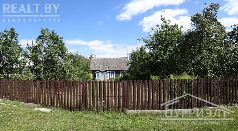 Дом в деревне Чернеевичи продают за 16 тысяч долларов