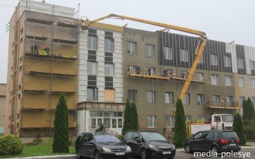 Здание Пинской межрайбазы в августе 2021 года