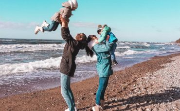 2019 год . Одно из первых фото в Клайпеде, когда мы забрали детей