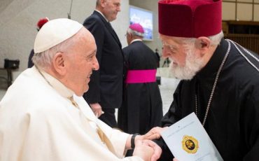 Папа Францішак з архімандрытам Сяргеем Гаекам / Vatican Media