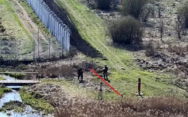 Белорусский пограничник на территории Литвы. Фото: vsat.lrv.lt