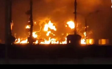 В Крыму пылает резервуар с топливом / скриншот