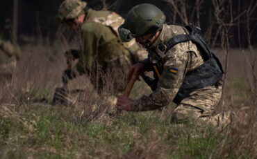 Украина укрепляет северную границу в апреле 2023 года. Фото: facebook.com/JointForcesCommandAFU