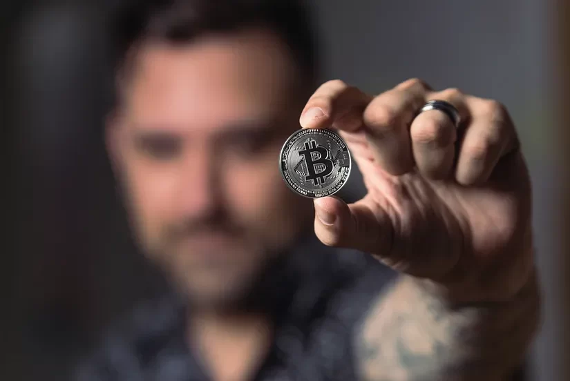 Source photo Person Holding Silver Bitcoin Coin · Free Stock Photo (pexels.com)