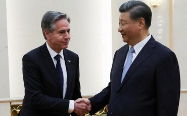 Госсекретарь США Энтони Блинкен встречается с главой КНР Си Цзиньпином в Доме народных собраний в Пекине, 19 июня 2023 года. Фото: Reuters