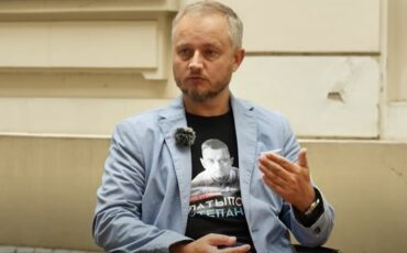 Александр Азаров