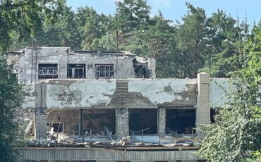 В одном из населенных пунктов района было повреждено здание местного дома культуры / t.me/chernigivskaODA