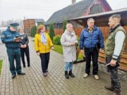 Комиссия во время посещения агроусадьбы. Фото: Пинский телеграм