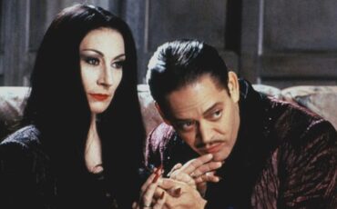 Обложка: кадр из фильма «Семейка Аддамс»