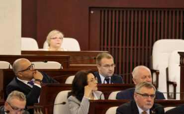 Депутаты Олег Гайдукевич, Сергей Клишевич, Светлана Любецкая, Геннадий Давыдько и прочие на заседании парламента. Фото: пресс-служба Палаты представителей