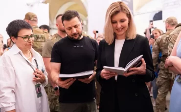 Президента поддерживают жена и дети / фото president.gov.ua