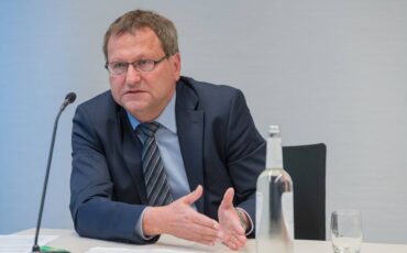 Манфред Хутерер