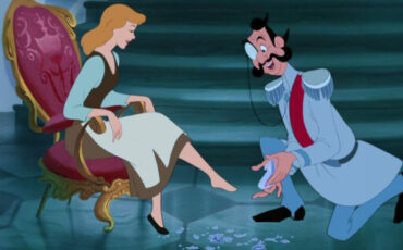 Обложка: Кадр из мультфильма «Золушка»