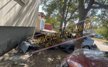 Взорванный автомобиль военнослужащего. Источник: tipichyi_dzhankoi / Telegram