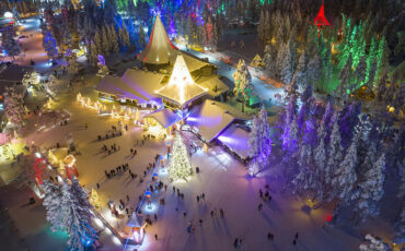 Резиденция Санта-Клауса (Йолопукки) в Рованиеми. Фото: Alberto Conti / Getty Images
