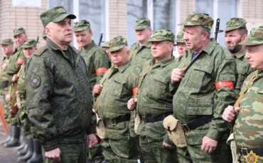 Народное ополчение. Фото: Ян Горбанюк, «Ваяр»