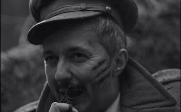 Кадр з першага эпізода серыяла 