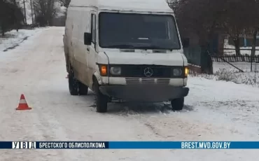 В Столинском районе водитель грузового авто насмерть сбила пенсионерку
