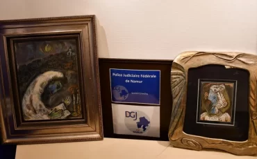 Карціны «Галава» Пабла Пікасо і «Чалавек у малітве» Марка Шагала. Фота: REUTERS